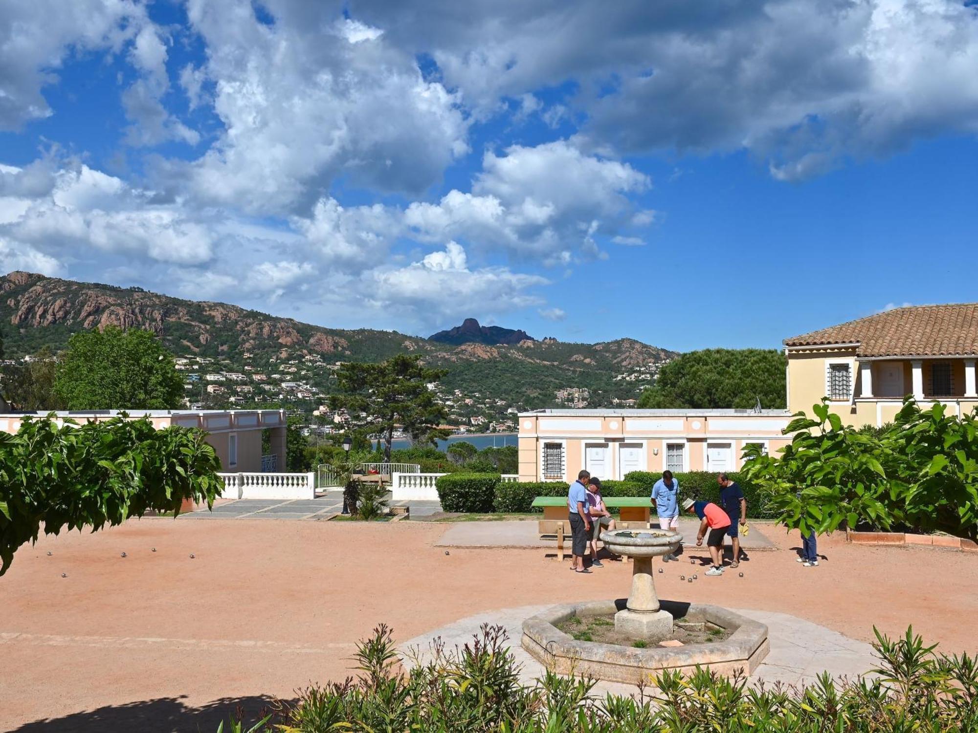 Apartment Village Cap Esterel - L'Esquinade-32 By Interhome Сен-Рафаэль Экстерьер фото